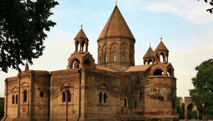 Эчмиадзинский кафедральный собор. Фото: armenianchurch.org
