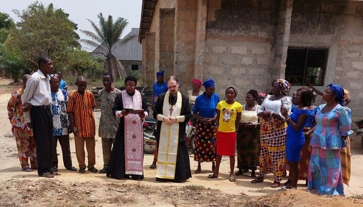 Exarch for Africa: Another eight parishes in Nigeria moves to the ROC