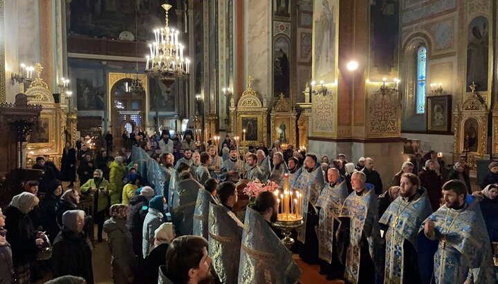 В Одесской епархии УПЦ совершают круглосуточные молебны о мире в Украине