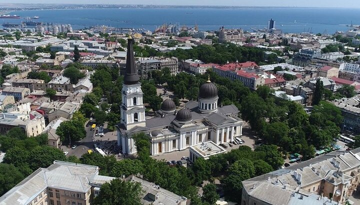 Одеська єпархія просить Патріарха Кирила допомогти у звільненні клірика ПЦУ