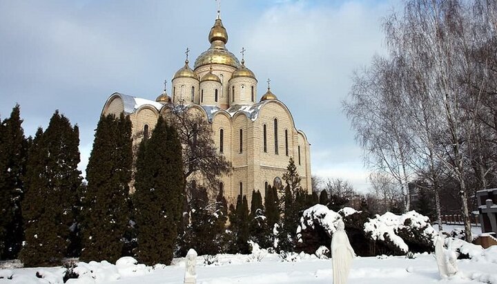 Архангело-Михайловский кафедральный собор УПЦ в Черкассах. Фото: cherkasy-sobor.church.ua