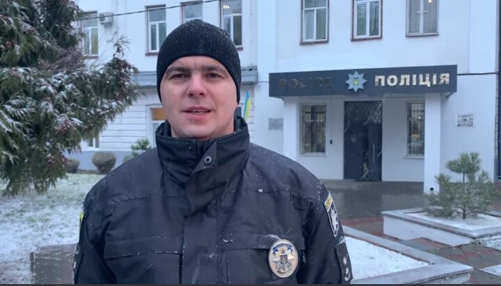 Начальник отделения полиции Ровенской области опроверг все сообщения о хранении оружия в храмах. Фото: скриншот видео.