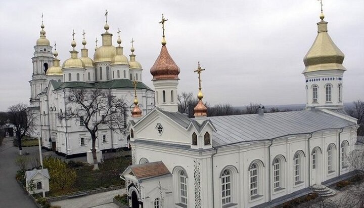 Полтавська єпархія УПЦ надала храми для бомбосховищ