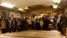 Клірик УПЦ звершив літургію для українських біженців у Румунії