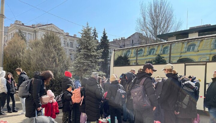 Подворье Одесской епархии стало пунктом размещения беженцев перед эвакуацией. Фото: Telegram0канал Одесской епархии