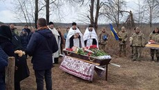 У селі Забужжя Тульчинської єпархії УПЦ відспівали загиблого воїна