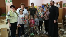 Мукачевская епархия УПЦ передала помощь для детей-беженцев в Закарпатье