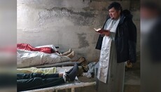 У Сєвєродонецьку клірик УПЦ відспівав 37 мирних жителів, загиблих через бої