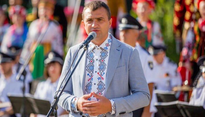 Mayor: Special services do their job to establish a local Church in Ukraine
