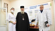 Митрополит Лука подарував дефібрилятор Запорізькій інфекційній лікарні