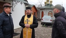 Radicals close UOC temple in Dolyna near Ivano-Frankivsk