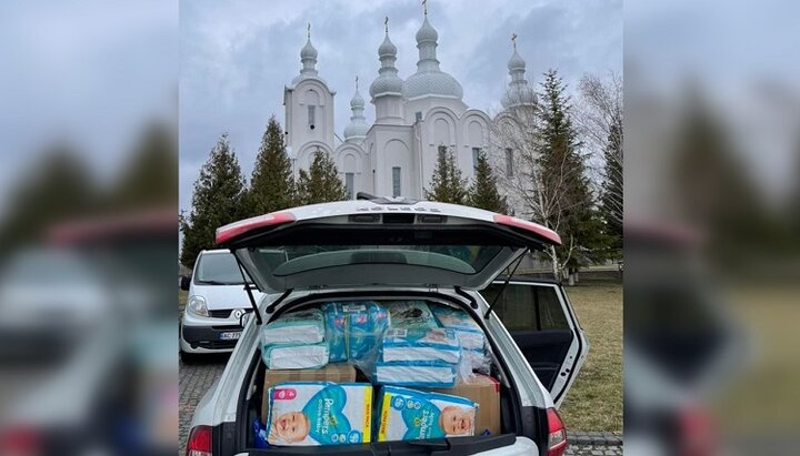Гумпомощь собрали в православном духовно-просветительском центре села Ратнов. Фото: facebook-страница Онуфрій Куц