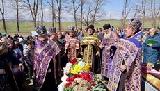 В епархиях УПЦ отпели погибших воинов