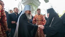 Митрополит Онуфрій звершив літургію у Покровському жіночому монастирі Києва