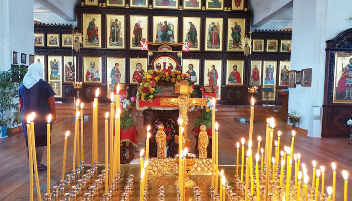 В монастырях и храмах в Радоницу после совершения Божественной литургии служат панихиды. Фото: СПЖ