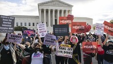 US Supreme Court votes to overturn abortion rights