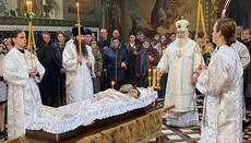В Черновицкой епархии архиерей УПЦ совершил отпевание украинского воина