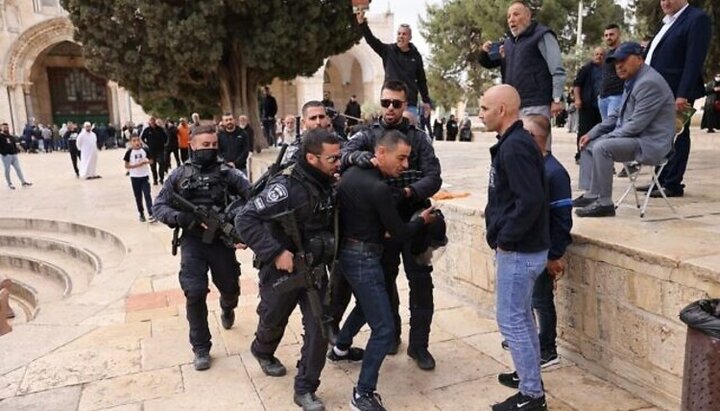 Полиция задержала зачинщиков беспорядков на Храмовой горе. Фото: timesofisrael.com