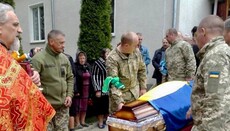 У Гавришівці клірик Вінницької єпархії УПЦ попрощався із загиблим воїном