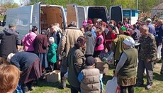 Общины Хмельницкой епархии отправили продукты в пострадавшие от боев районы