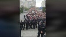 В Шепетовке мэр организовал фейковое собрание за переход в ПЦУ собора УПЦ