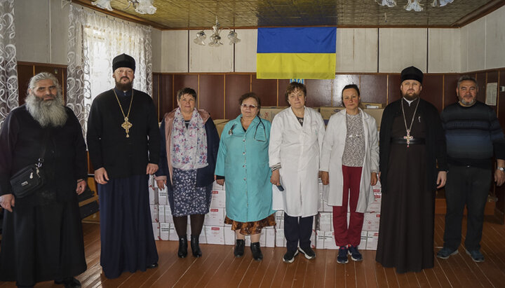Києво-Печерська лавра допомогла монастирю в Чернігові та жителям Києва