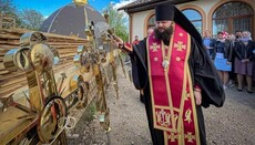 Єпископ Пимен освятив накупольні хрести храму УПЦ, що будується у Рівному