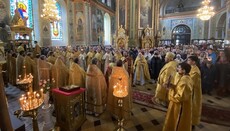 В Харькове в день памяти патриарха Афанасия отслужили литургию у его мощей