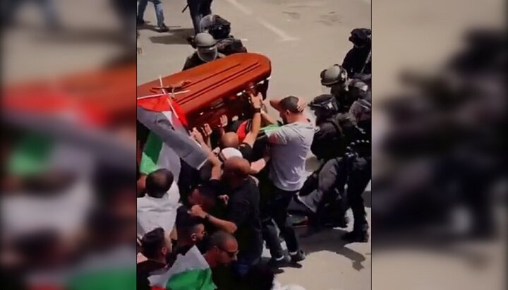 Патриарх Феофил осудил жестокость полиции к участникам похорон в Иерусалиме