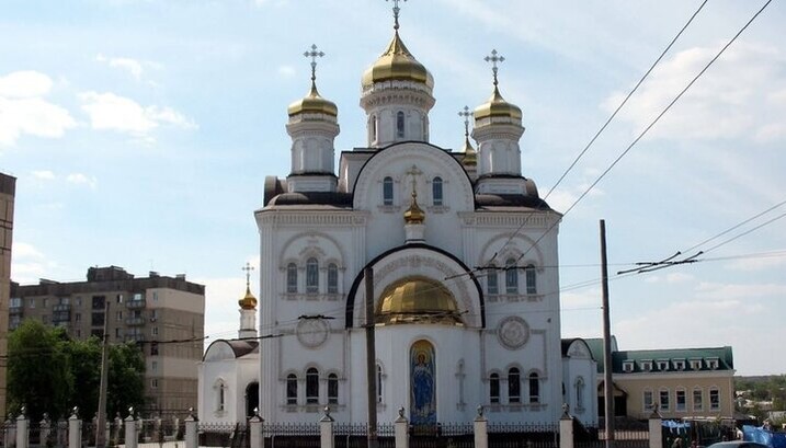 Монастир у Криворізькій єпархії допоміг ЗСУ з ремонтом автомобілів