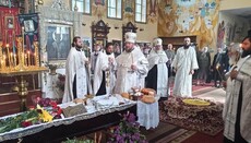 В Черкасской епархии отпели благочинного, при котором открыли 28 общин УПЦ