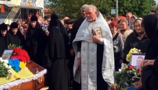 Духовенство и монахини Гощанского монастыря простились с погибшими воинами