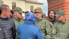 In Sulymiv, Lviv region, OCU and Right Sector seize UOC temple