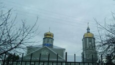 В Рожище сторонники ПЦУ срезали замки на Михайловском храме