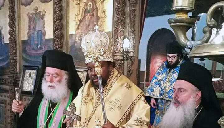 The Patriarch of Alexandria ordained a new metropolitan from the Congo. Photo: romfea.gr
