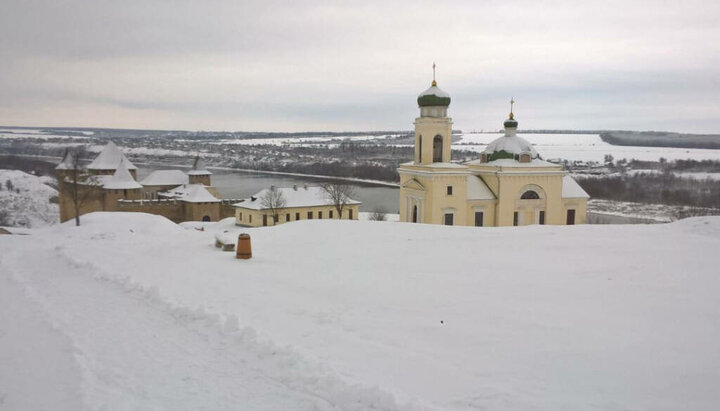 Ιερός Ναός του Αλέξανδρου Νιέφσκι στο Χοτύν. Φωτογραφία: pravoslavie.ru