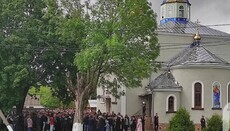 Прихожане храма в Рожище требуют отставки главы ОГА и начальника полиции