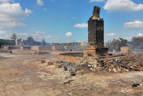 Tot ce a rămas de la schitul Lavrei Sveatogorsk distrus de bombardamente