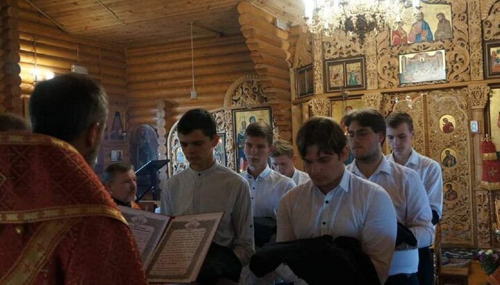 Полтавская духовная семинария приглашает студентов. Фото: страница семинарии в Facebook