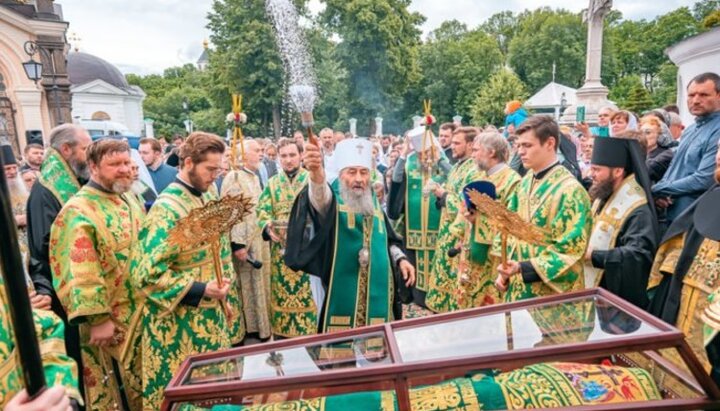 Предстоятель УПЦ очолив богослужіння у день пам'яті Агапіта Печерського