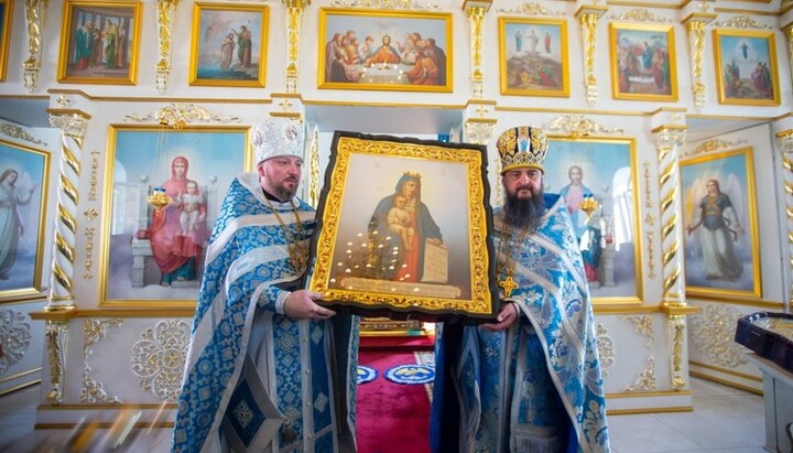 Славногорский образ Богородицы передан в дар Славногорскому скиту женского монастыря иконы Божией Матери 