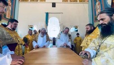 У Мукачівському жіночому монастирі освятили новий престол