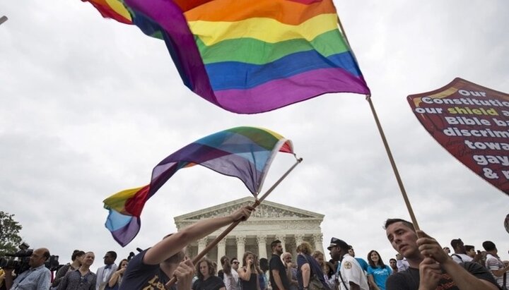 Законопроект о легализации однополых браков на всей территории США подан в Сенат. Фото: Reuters/Joshua Roberts