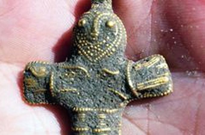 Знахідка археолога-любителя, можливо, змусить науковців переписати історію християнства в Данії