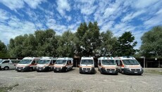 В Харьков при поддержке УПЦ передали 10 машин скорой помощи