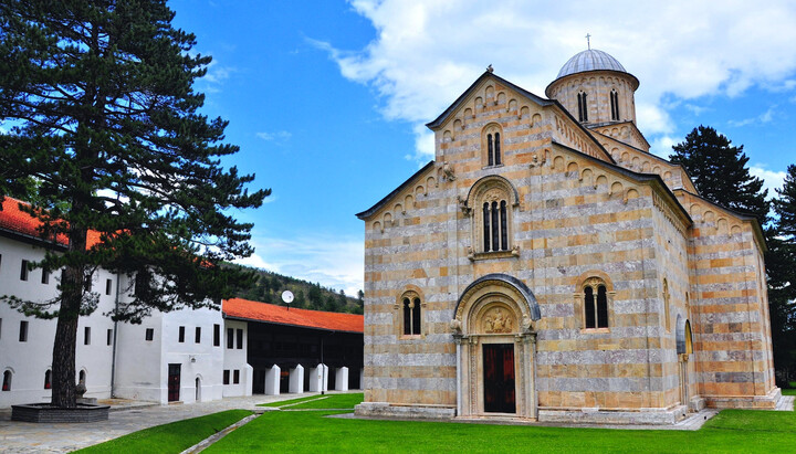 Монастырь СПЦ Высокие Дечаны в Косово. Фото: planetofhotels.com