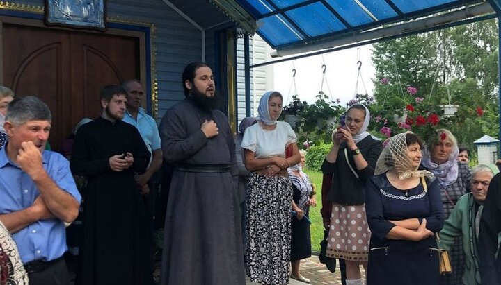 Susținătorii BOaU din Hilcea cer să le fie predată biserica Sf. Nicolae