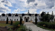 В Сети появились фото скита Святогорской лавры в Адамовке после пожара