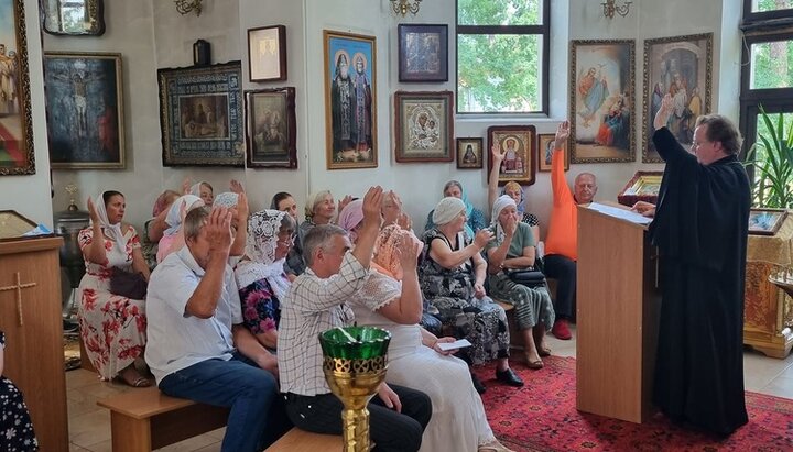 Громада Петропавлівського храму Бучі підтвердила свою вірність УПЦ