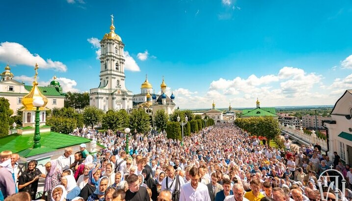 Про святкові богослужіння на західних теренах України